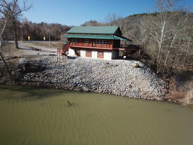 (private lake, pond, creek) Home For Sale in Golconda Illinois