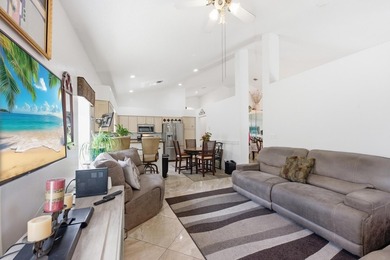 Welcome home to this well-maintained property, ideally located - photo 11