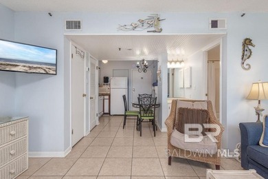This penthouse condominium offers the perfect blend of vintage - photo 18