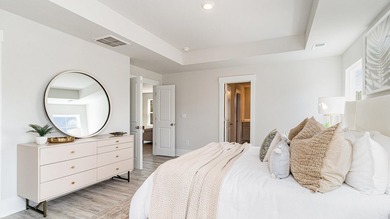 Stunning 4-Bedroom, 3-Bathroom Two-Story Home with Incredible - photo 19