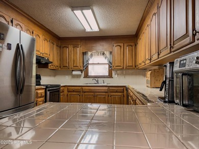 Opportunity with acreage, multiple structures, and income - photo 19