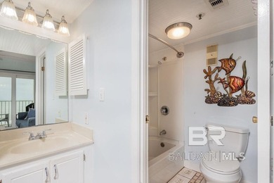 This penthouse condominium offers the perfect blend of vintage - photo 22