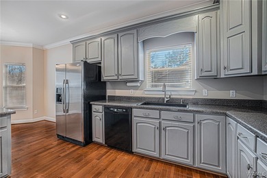Ready for lake life? This gorgeous home is just a short walk to - photo 7