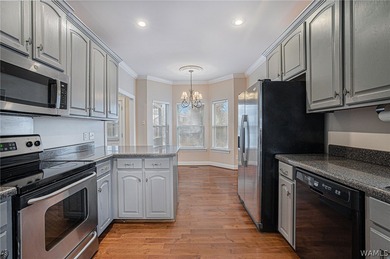 Ready for lake life? This gorgeous home is just a short walk to - photo 9