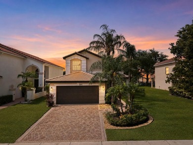 Beautifully maintained and freshly painted Jacaranda model - photo 1