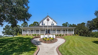 Stunning 4-Bedroom, 3-Bathroom Two-Story Home with Incredible - photo 36