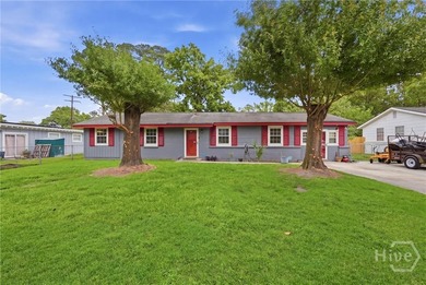 Welcome to this spacious and well-maintained Southside Savannah - photo 1