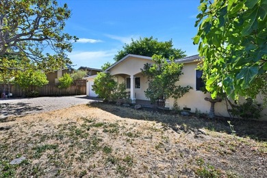 Pride of ownership located in Redwood City, this cozy 2-bedroom - photo 4
