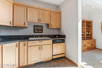 Welcome to Aspen Ridge at Schweitzer--where you will find a - photo 11