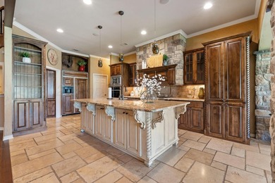 Experience luxury living with no HOA in this exceptional - photo 12