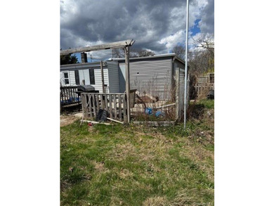 Investor special! 4-bedroom, 2-bath property situated on a - photo 18