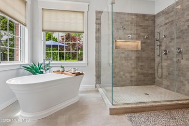 Welcome to prestigious Cranmore Manor where luxury living meets - photo 20