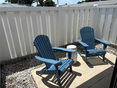 FULLY FURNISHED! This stunning 2 bedroom, 2 bathroom condo - photo 2