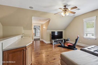 Welcome to prestigious Cranmore Manor where luxury living meets - photo 27