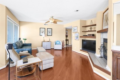 Experience lake living on the main channel of Lake Hamilton in - photo 6