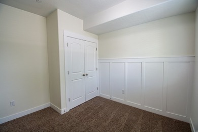 Step into this spacious 3bd 2ba home and be ready to end your - photo 8