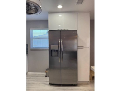 Ouah ! $1 Million view ! Don't miss the opportunity to own your