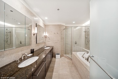 Rarely Available Pentier-Level Residence with Breathtaking Lake - photo 10