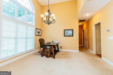 Welcome to your ideal retreat at Lake Sinclair, offering space - photo 4
