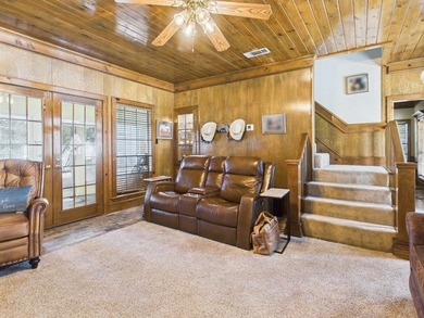 A true sanctuary for both horse lovers & lake enthusiasts, this - photo 11