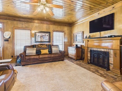A true sanctuary for both horse lovers & lake enthusiasts, this - photo 12