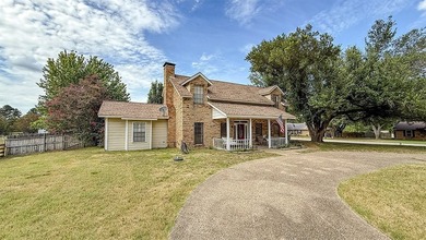A true sanctuary for both horse lovers & lake enthusiasts, this - photo 17