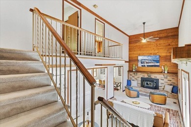 Welcome to Blue Heron Cove! This prestigious, tree-lined street - photo 25