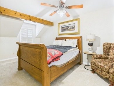 A true sanctuary for both horse lovers & lake enthusiasts, this - photo 32