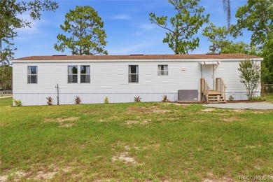 Welcome to this extensively renovated 4-bedroom, 2-bath home - photo 33