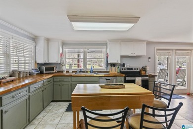 Welcome to your lakeside retreat with income potential already - photo 7
