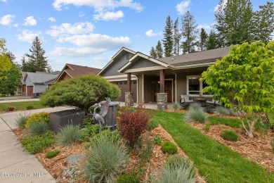 Lake Home For Sale in Sandpoint, Idaho