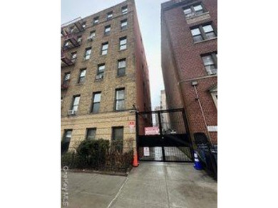 Prime Location Center of Flushing 5 Min to LIRR (Murray Station - photo 2