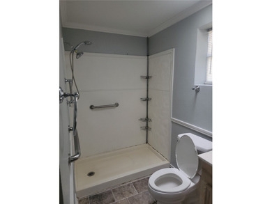 Charming 3-bedroom, 2-bath home conveniently located with quick - photo 11