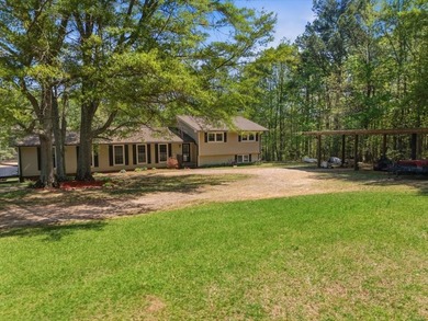 Charming Lakefront Retreat on 9.5 Acres - Private, Peaceful, and - photo 2
