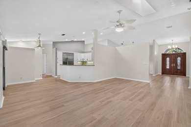 Move right into this beautifully updated 4-bedroom, 3-bath - photo 14