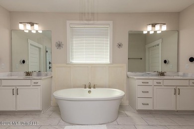 ***PRICE REDUCTION!!!***MOVE-IN READY!!!*** Welcome home to this - photo 17