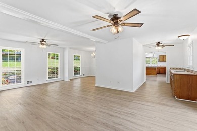 Charming Lakefront Retreat on 9.5 Acres - Private, Peaceful, and - photo 8
