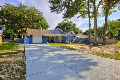 Beautifully updated and move-in ready! This charming 3-bedroom - photo 4