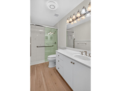 Move right into this beautifully updated 4-bedroom, 3-bath - photo 28
