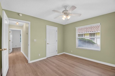 Move right into this beautifully updated 4-bedroom, 3-bath - photo 31