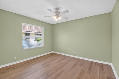 Move right into this beautifully updated 4-bedroom, 3-bath - photo 32