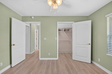 Move right into this beautifully updated 4-bedroom, 3-bath - photo 33