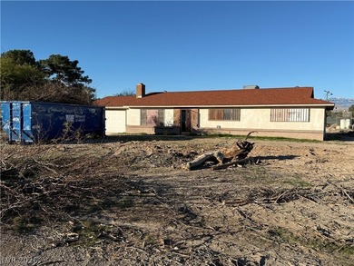 FULLY REMODLED 1 STORY HOME ON 1 ACRE LOT*POPULAR NW AREA*ZONED