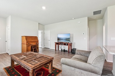 Welcome to this charming house that's certainly a cut above the