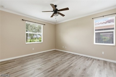 LOCATION, LOCATION, LOCATION! This beautifully maintained - photo 11