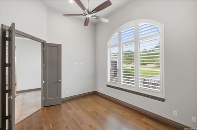 Luxury living in Dominion! Sprawling 1-story - photo 22