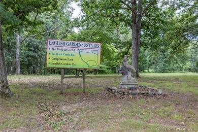 7.24 Acres in English Gardens offering lake access via boat ramp - photo 2