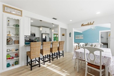 Welcome to your own slice of tropical Florida living! This - photo 4