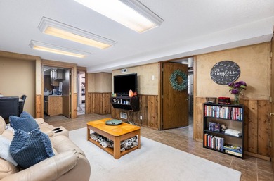**Seller is offering up to $10k towards a 2-1 rate buy down w/ - photo 19