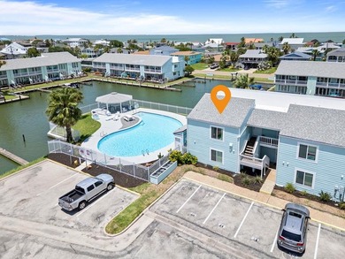 PRIME LOCATION! Beautifully remodeled and stylishly appointed - photo 1